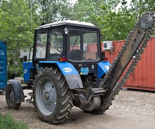 Траншеекопатель в аренду в Магадане и  Магаданской области